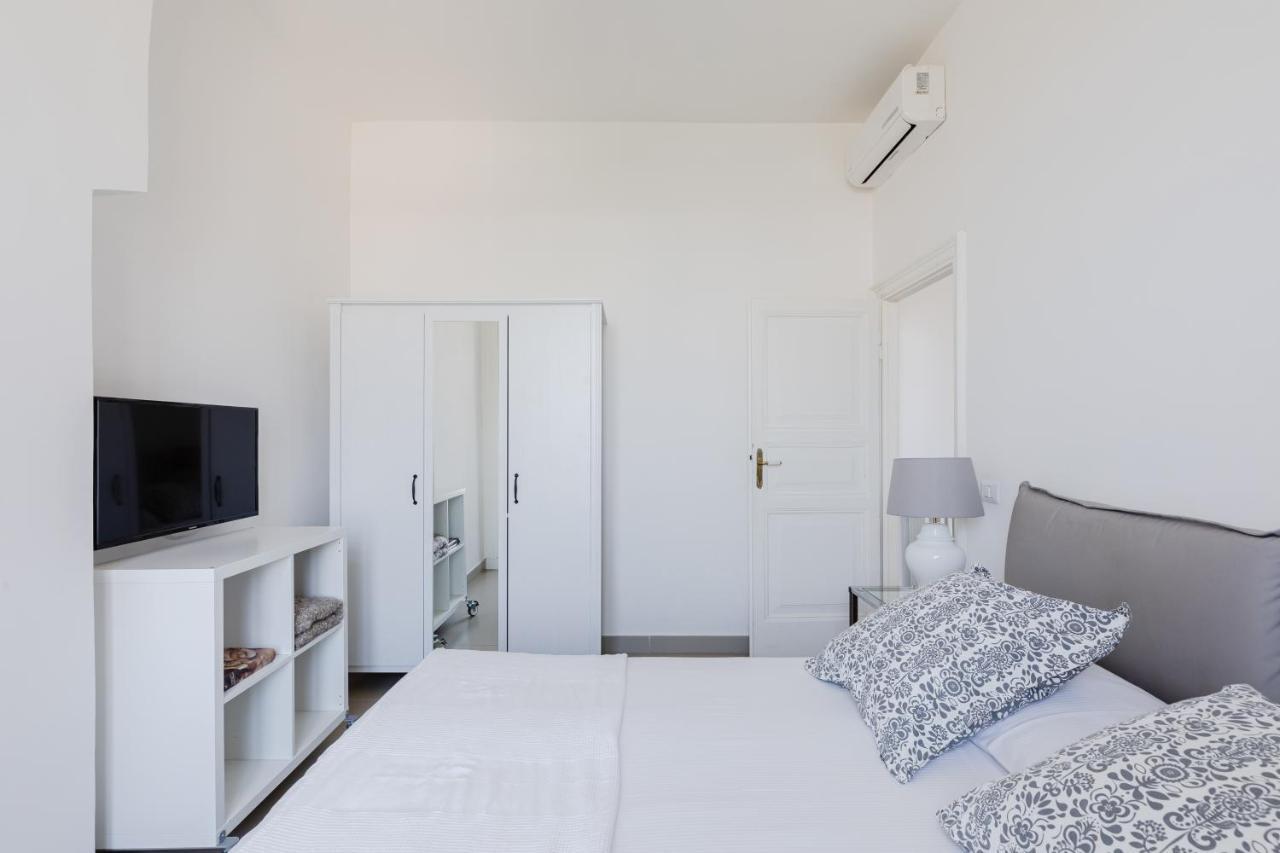 Elegante E Classico Attico Con Terrazzo Privato Vicino Al Vaticano Apartamento Roma