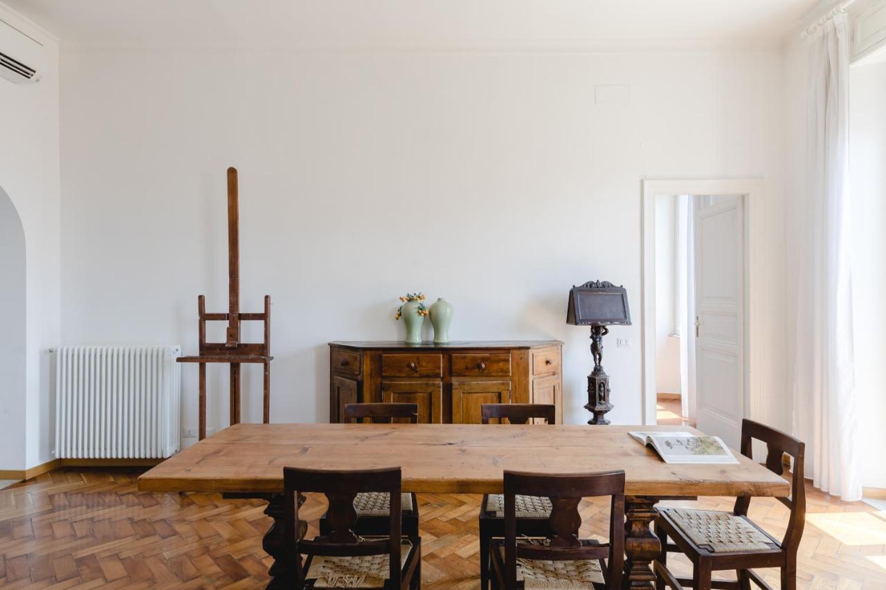 Elegante E Classico Attico Con Terrazzo Privato Vicino Al Vaticano Apartamento Roma